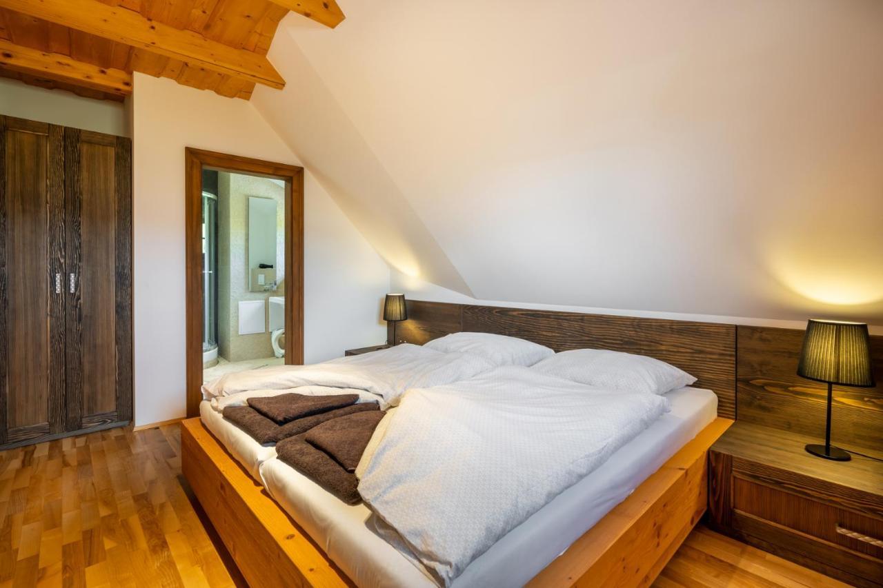 Wellness Drevenica Zuberec, 3 Apartmany, 2 Studia, Tatranske Stity Z Terasy Exterior photo