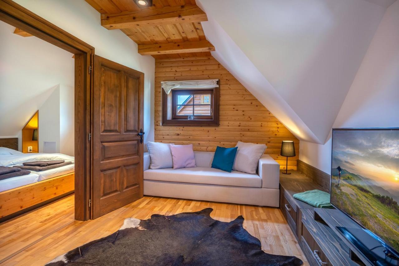 Wellness Drevenica Zuberec, 3 Apartmany, 2 Studia, Tatranske Stity Z Terasy Exterior photo