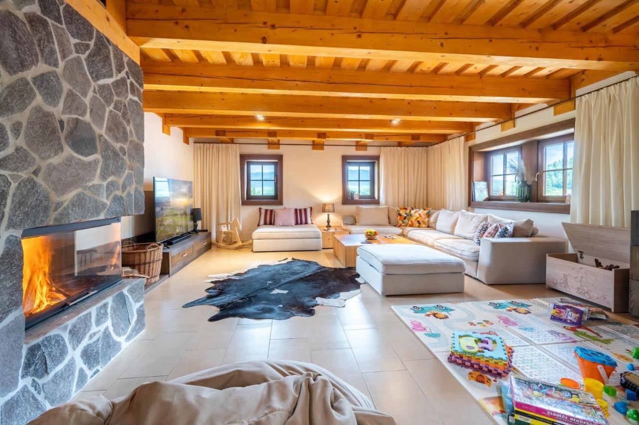 Wellness Drevenica Zuberec, 3 Apartmany, 2 Studia, Tatranske Stity Z Terasy Exterior photo