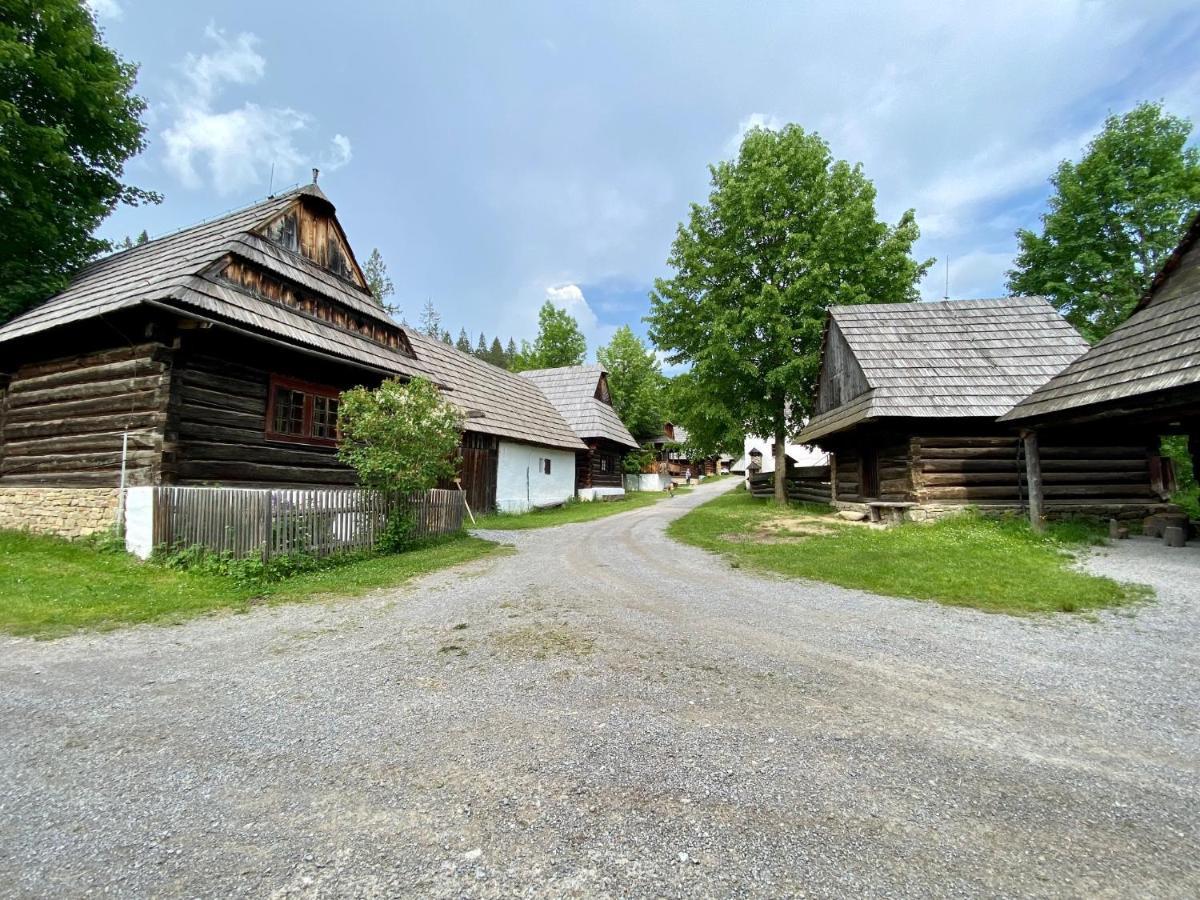 Wellness Drevenica Zuberec, 3 Apartmany, 2 Studia, Tatranske Stity Z Terasy Exterior photo